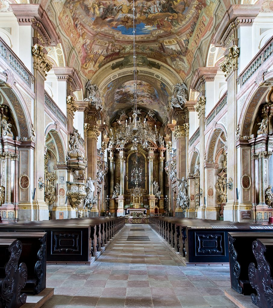 WROCLAW-Universitaetskirche-zentral-SW.jpg